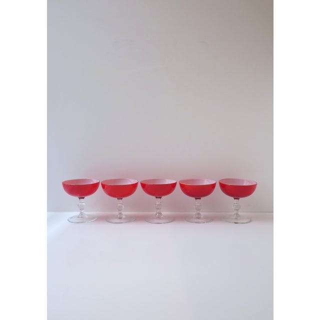 Mid 20th Century Italian Murano Red White Champagne Coupes Glasses by Carlo Moretti, Mid-20th C For Sale - Image 5 of 9