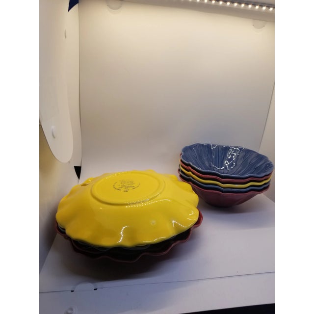 1980s Lotus by Poppytrail Handcrafted Metlox Potteries Set- 10 Pieces For Sale - Image 4 of 5