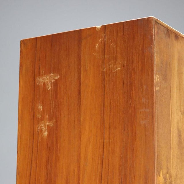 Vintage Larch Veneer Bookcase, Italy, 1960s For Sale - Image 11 of 13