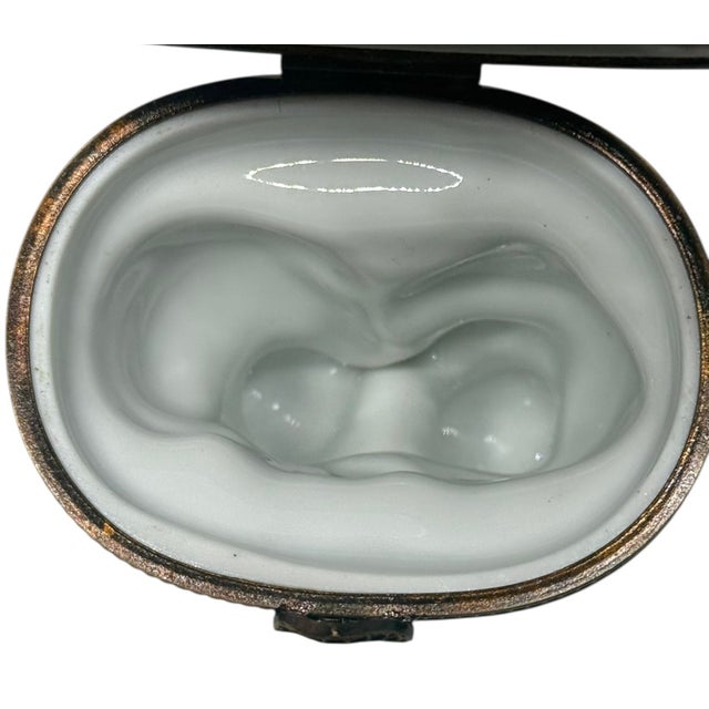 Vintage Limoges Porcelain Two Cats Hinged Trinket Box Hand-Painted by Rochaud For Sale - Image 10 of 12