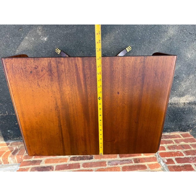 Antique American Classical Style Duncan Phyfe Carved Mahogany Drop Leaf Side Table, For Sale - Image 11 of 18