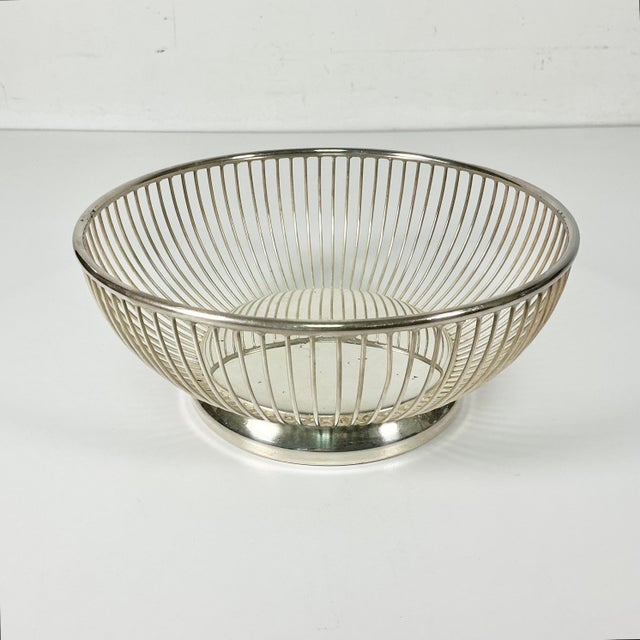 Hollywood Regency 1970s Vintage Hollywood Regency Boho Chic Gorham Silverplate Wire Bread Basket Serving Dish For Sale - Image 3 of 9