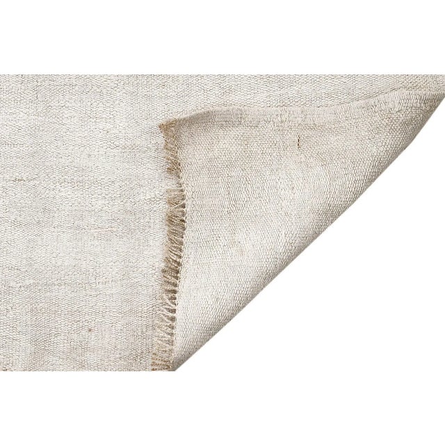 Mid 20th Century Mid 20th Century Mid 20th Century White Vintage Hemp Kilim Rug For Sale - Image 5 of 7
