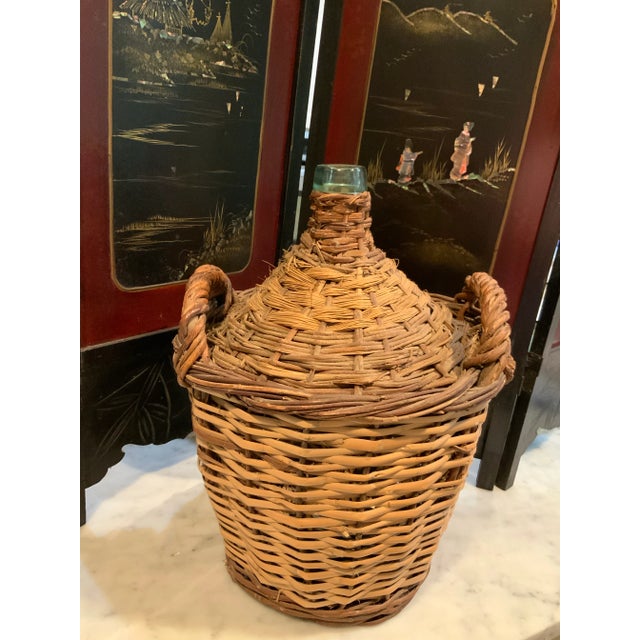 English Antique Large Two-Tone European Rattan / Wicker Demijohn for British Colonial, Rustic European, and Nautical Decor For Sale - Image 3 of 8