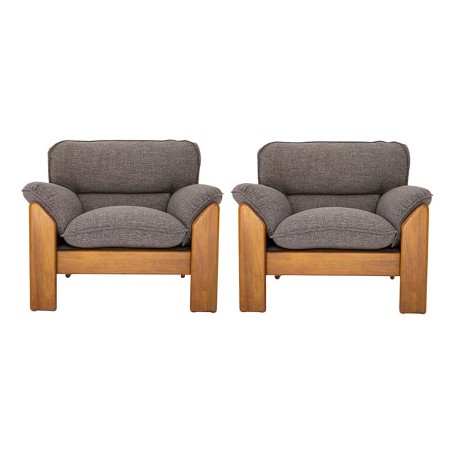 Mid-Century Armchairs in the style of Afra and Tobia Scarpa, Italy, 1970s, Set of 2 For Sale