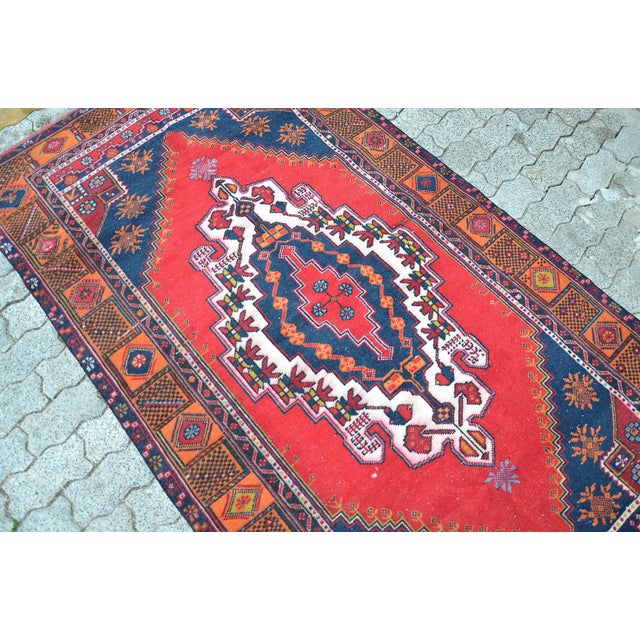 1960s Hand-knotted Vintage Red Area Rug For Sale - Image 5 of 11