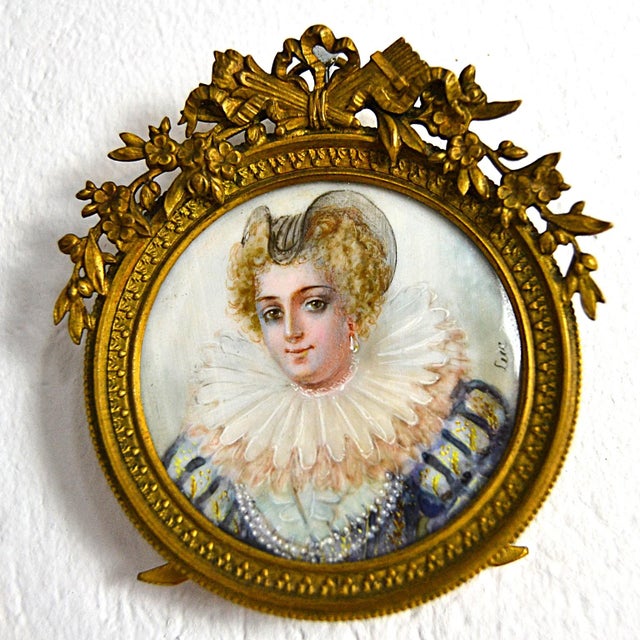 Luc, Miniature Portrait of a Lady in Elizabethan Costume, 1800s, Painting, Framed For Sale - Image 12 of 15