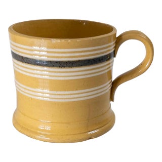19th Century American Yellowware Mocha Mug With White and Black Rings For Sale