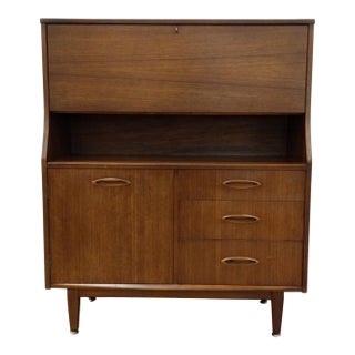 Vintage Mid Century Modern Cabinet / Sideboard Attributed to Jentique For Sale