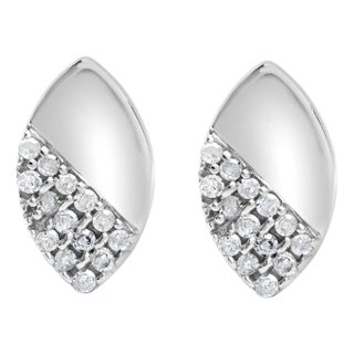 925 Sterling Silver 1/6 Cttw Diamond and Mirror Polish Pear Shape Stud Earrings, A Pair (I-J Color, I2-I3 Clarity) For Sale