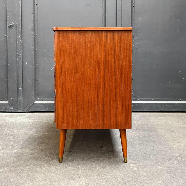Mid-Century Chest of Drawers For Sale - Image 4 of 16
