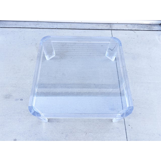 Les Prismatiques 1970s Mid-Century Square Lucite Coffee Table by Les Prismatiques For Sale - Image 4 of 13