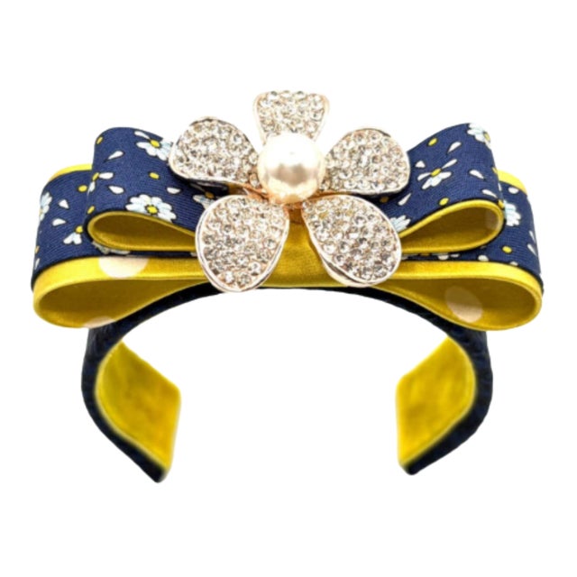 French Hermes Daisy Vintage Silk Necktie Cuff Bracelet For Sale - Image 3 of 5