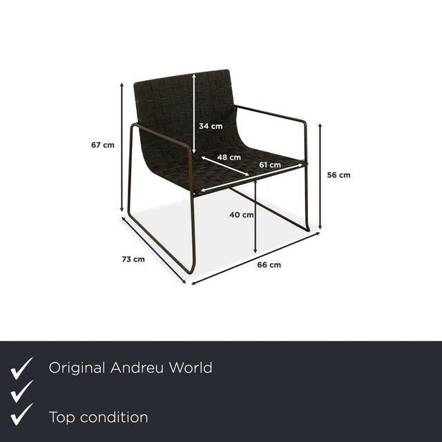 The Andreu World Trenza armchair combines minimalist design with exceptional seating comfort. The seat and backrest are...