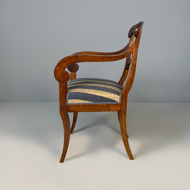 Mid 19th Century Italian Chairs in Wood and Striped Fabric, Set of 2 For Sale - Image 3 of 18