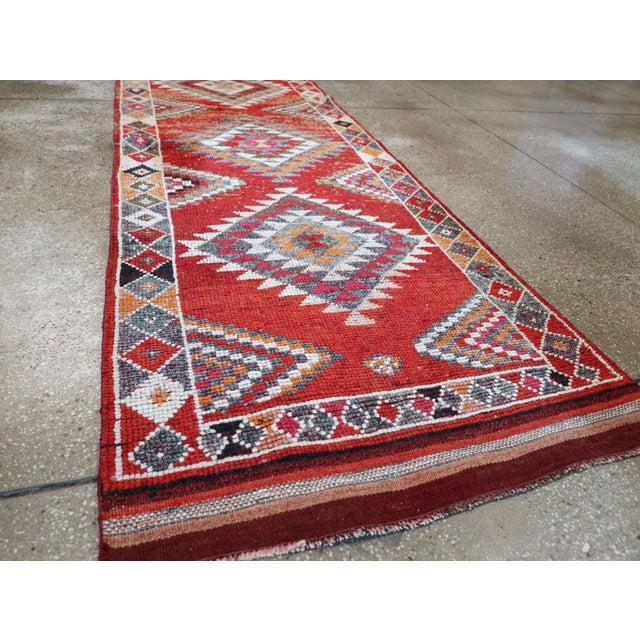 Charcoal Galerie Shabab Collection Mid-20th Century Turkish Anatolian Tribal Runner For Sale - Image 8 of 10