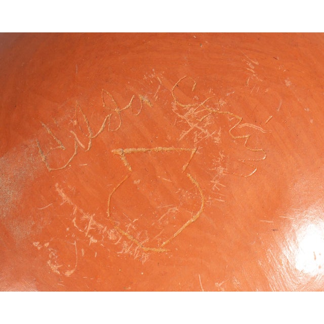 Tan Signed Santo Domingo Pottery Bowl by Hilda Coriz For Sale - Image 8 of 9