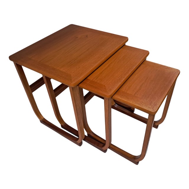 Mid-Century Modern Nesting Tables in Teak by Nathan for Parker Knoll, 1970s, Set of 3 For Sale
