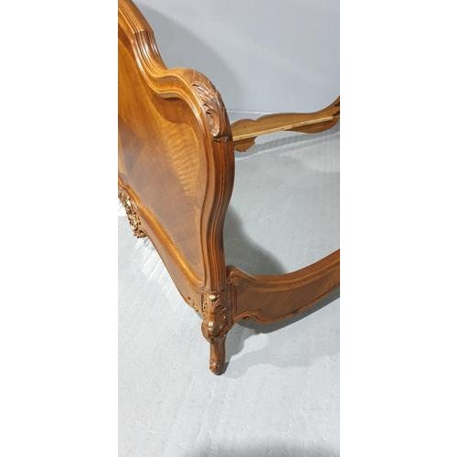French Walnut and Parcel Gilt Bed For Sale - Image 13 of 16