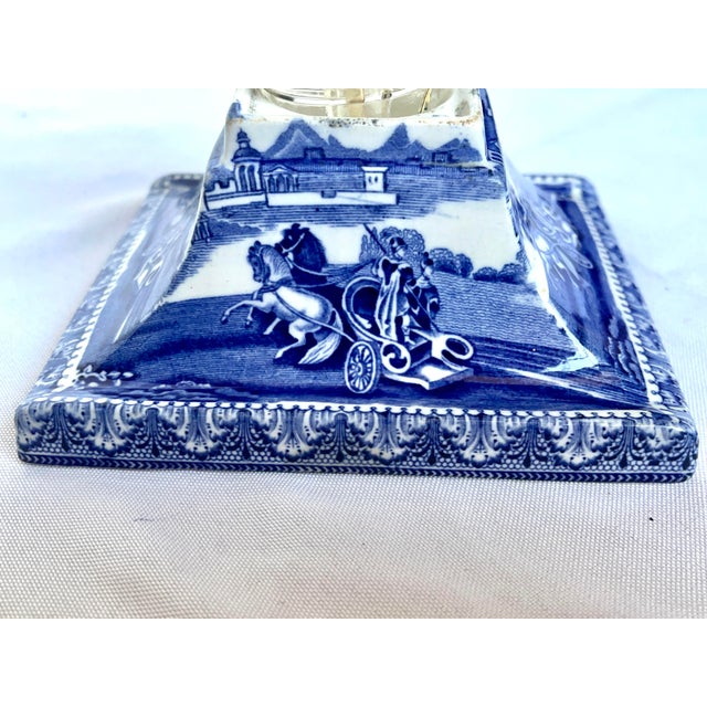 English Antique English Blue & White Transferware Pyramidal Inkwell With French Glass Insert & Quill For Sale - Image 3 of 14