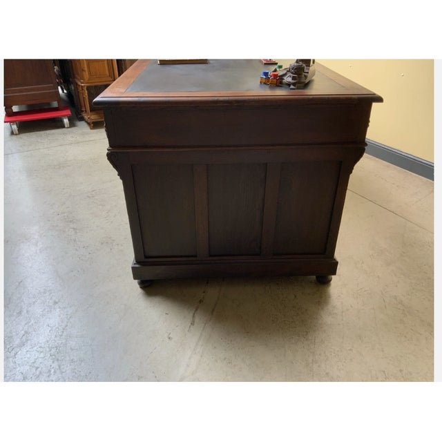 Antique Neo-Renaissance Desk in Oak, 1880 For Sale - Image 3 of 18