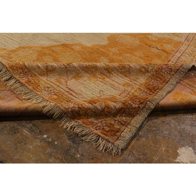Antique Oushak Beige and Gold Wool Rug For Sale In New York - Image 6 of 6