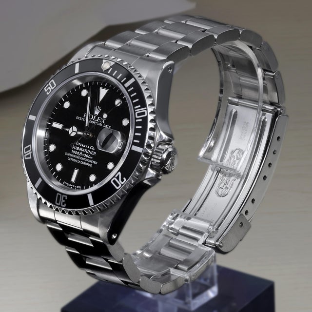 1990s Rolex Submariner Tiffany & Co Dial 16610 Steel Automatic Date Watch For Sale - Image 9 of 13