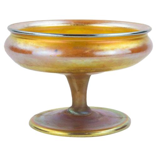 1920s Art Deco Iridescent Favrile Glass Vase attr. to Tiffany, 1920s For Sale - Image 5 of 5