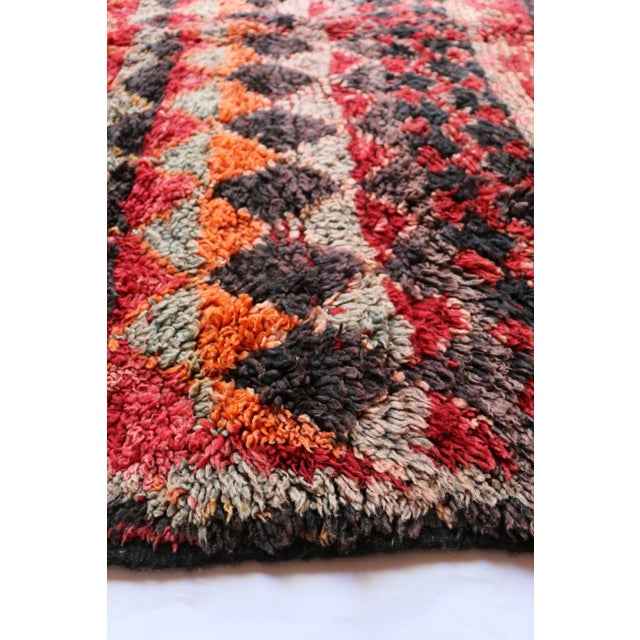 Tribal 1970s Moroccan Rug - 5'5" X 10'5" Ft For Sale - Image 3 of 5