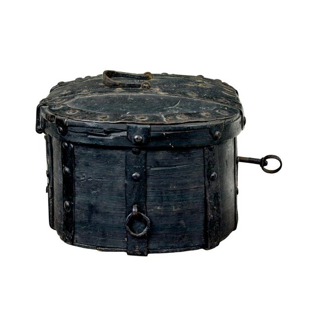 scandinavian 19th century folk art handmade pine box circa 1830. good quality piece of swedish woodwork. these strong...