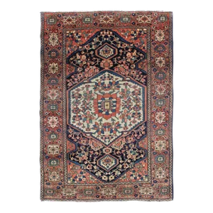 Persian Sarouk Faraghan Small Rug With Medallion Design Antique 3'6"x4'9"
