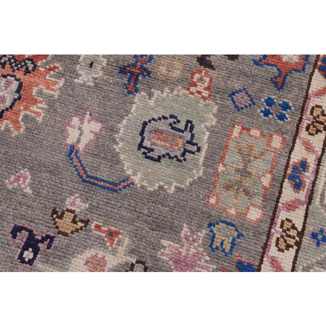 1990s Shabby Chic Oushak Abigayle Gray/Green Wool Rug - 5'0'' X 6'9'' For Sale - Image 5 of 8