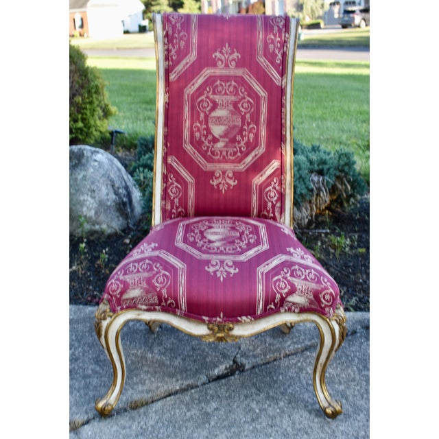 French Rococo Boudoir Side Chair Red Gold Giltwood Cabriole Leg Medallion Urn For Sale - Image 9 of 16