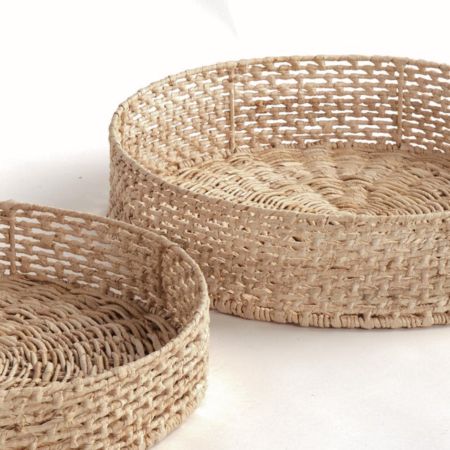 A species of banana, abaca is an upcycled, sustainable material. A very durable fiber, semibleached and varying in color,...