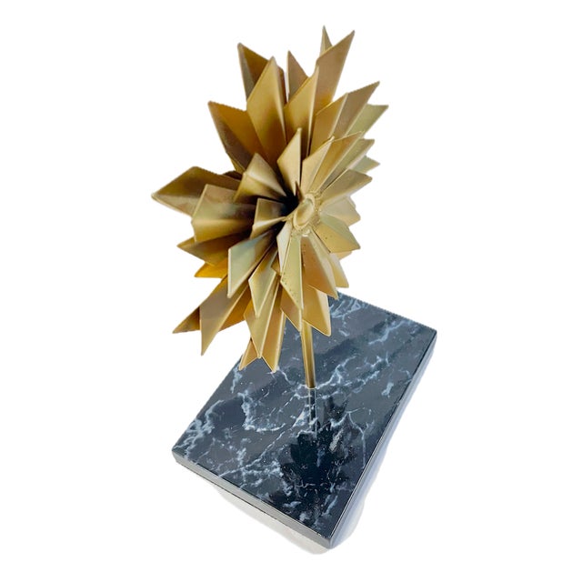 Abstract Vintage Gold Starburst Metal Table Sculpture For Sale - Image 3 of 5