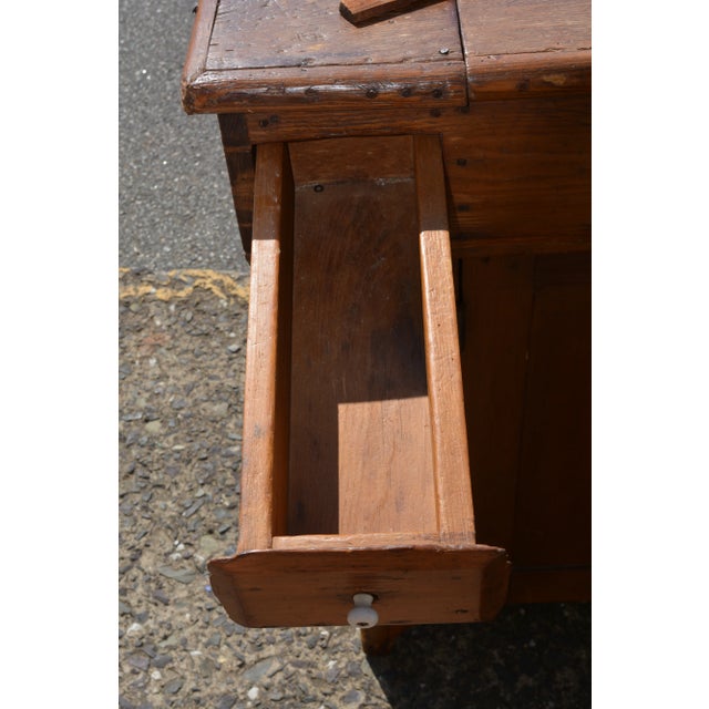 1900s Antique Rustic Primitive Pine Dry Sink Cabinet Cupboard With Lift Up Center Lid & 2 End Drawerss For Sale - Image 6 of 12