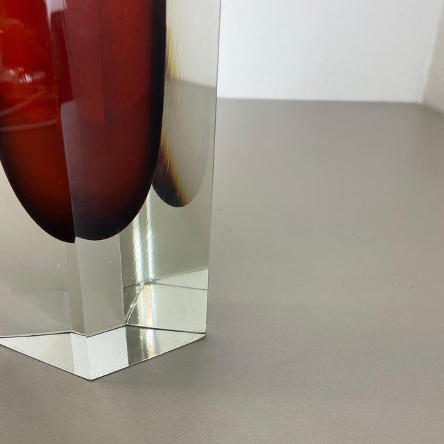 Large Ochre Murano Glass Sommerso Vase attributed to Flavio Poli, 1970s For Sale - Image 8 of 18