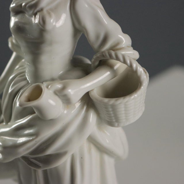 White Porcelain Figurine by Ginori a Doccia, Italy, 20th Century For Sale - Image 5 of 9