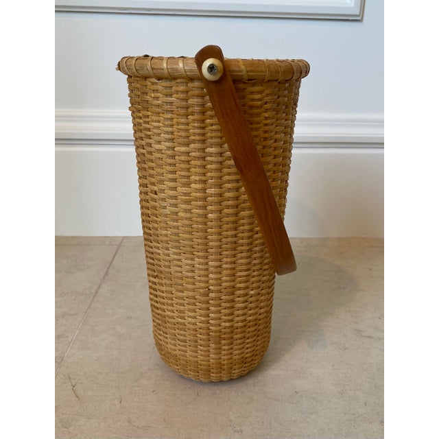 Mid-Century Modern Vintage 1970s Woven Wicker & Rattan Wine Cooler/Carrier With Liner For Sale - Image 3 of 11