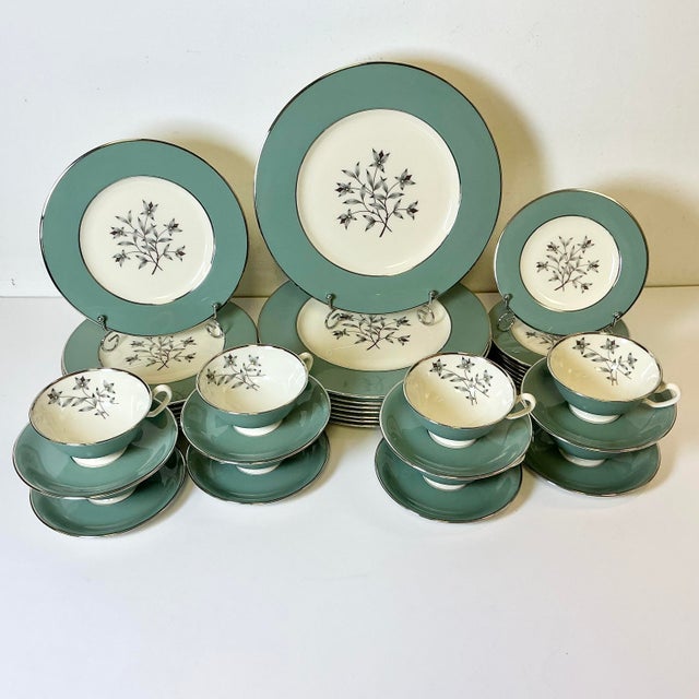 1970s Vintage Hollywood Regency Art Nouveau Lenox Kingsley China Dinnerware - (8) 5 Pc Place Settings - 40 pcs For Sale - Image 15 of 17