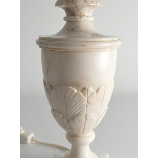 Neoclassical White Florentine Alabaster Table Lamp with Leaf Relief, Italy For Sale - Image 16 of 18