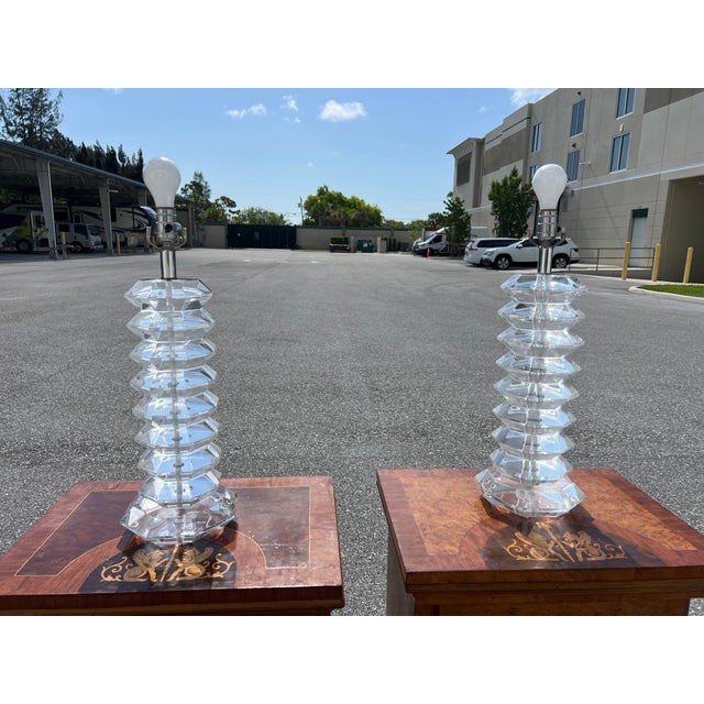 Karl Springer 1960s Monumental Pair of Stacked Lucite Lamps in the Style of Karl Springer For Sale - Image 4 of 4