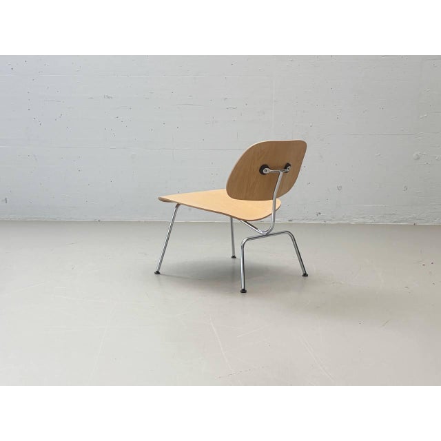 LCM Lounge Chairs by Charles & Ray Eames for Vitra, 2010 For Sale - Image 6 of 15