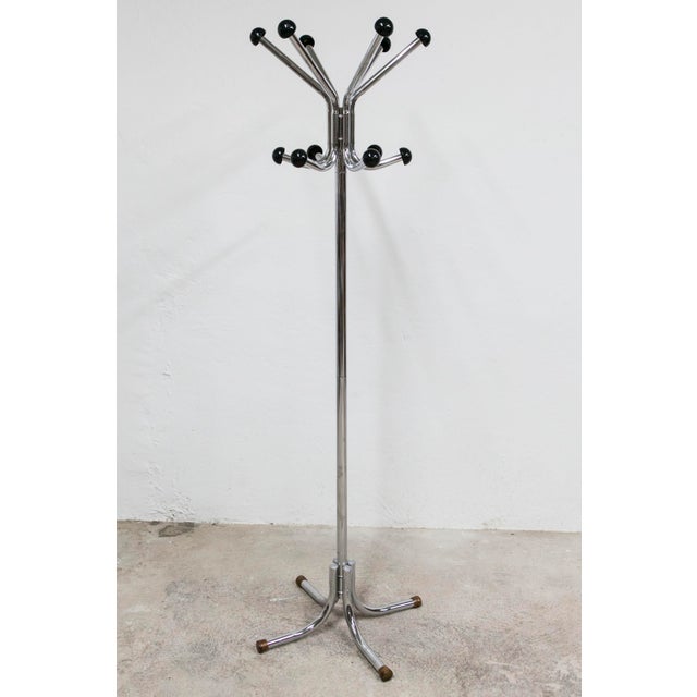 1960s Rotating Parrot Coat Rack with 12 Chrome Hooks and Plastic Half Spheres, 1960s For Sale - Image 5 of 18
