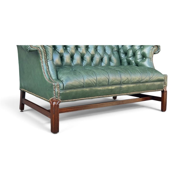 Vintage English Chippendale-Style Forest Green Tufted Leather Camelback Settee For Sale - Image 4 of 15