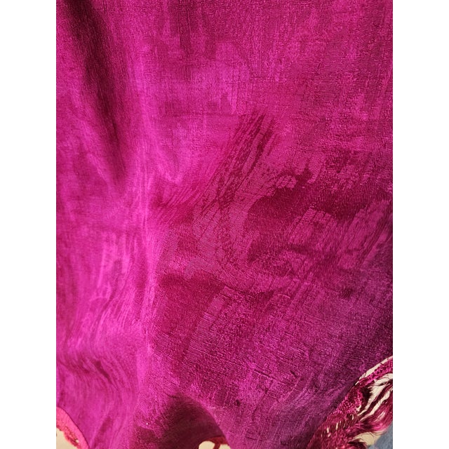 Antique Italian Bedspread in Calabrian Silk Damask, 1750 For Sale - Image 4 of 11