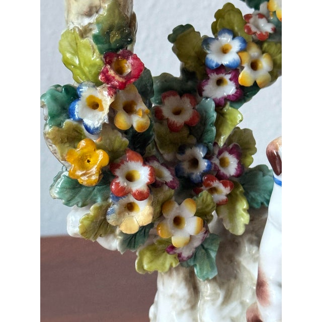 Antique German Brocage 18th Century Floral Pastoral Porcelain Seated Musician Candelabra Pair by Hoechst (Hochst) For Sale - Image 9 of 12