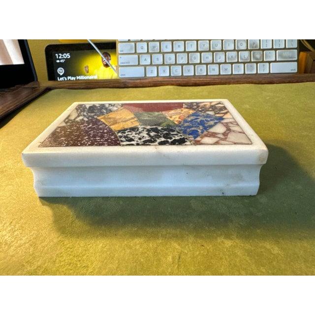 Neoclassical Late 19th Century Grand Tour Italian Specimen Marble Paperweight For Sale - Image 3 of 5