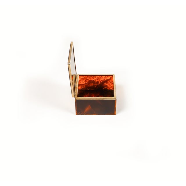 Squared Box in Faux Tortoiseshell & Acrylic Glass in the style of Christian Dior, Italy, 1970s For Sale - Image 10 of 16