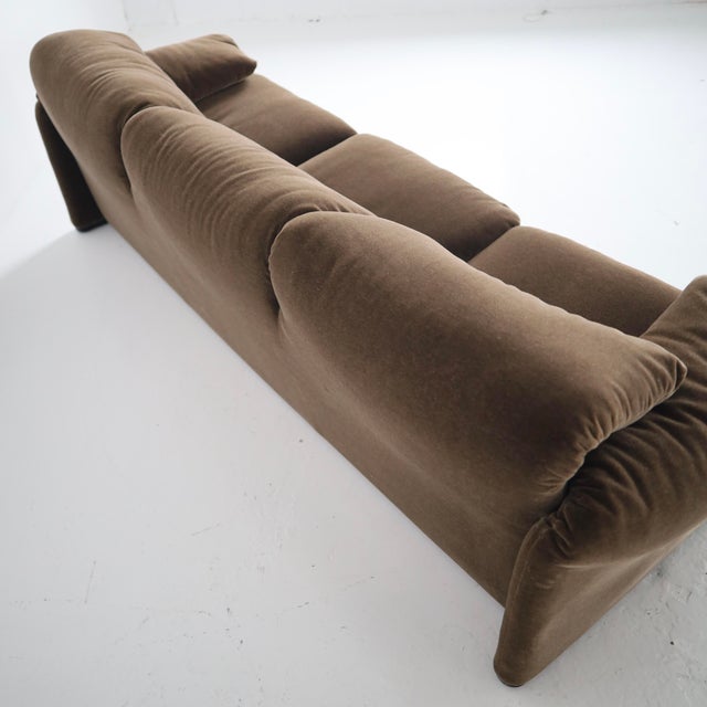 Vico Magistretti “Maralunga” Sofa For Sale In Chicago - Image 6 of 7